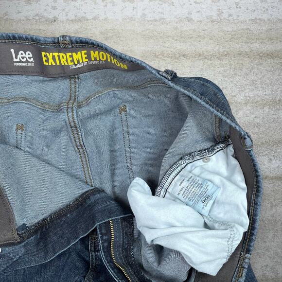 Vintage Y2K Lee Jeans 42x30 Straight Fit Tapered Leg Dark Wash Extreme Motion - Picture 4 of 4